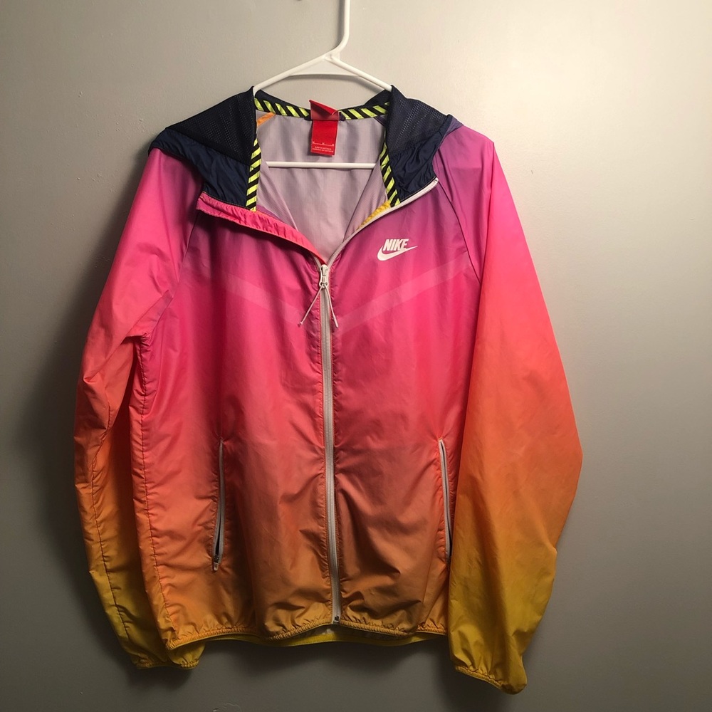 NIKE Sunset Windbreaker